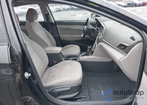 2019 Hyundai Elantra Value Edition z USA, uszkodzony, nr VIN 5NPD84LF0KH461738